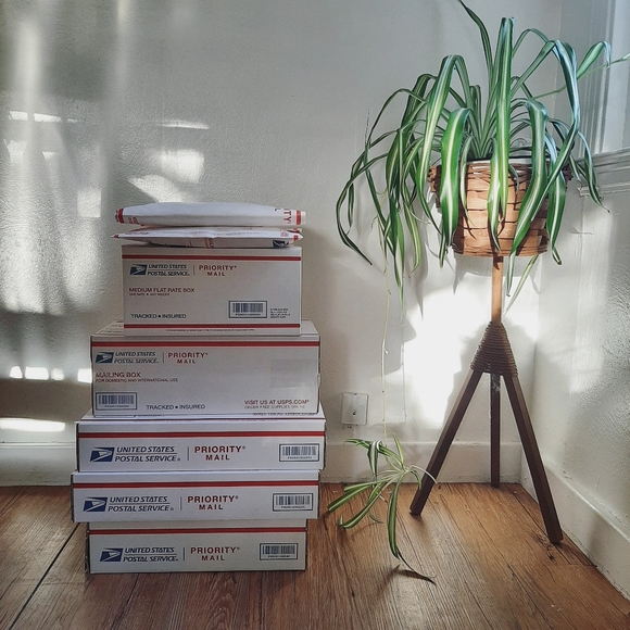 Bookmark Stephanie's Closet - Picture 9 of 9